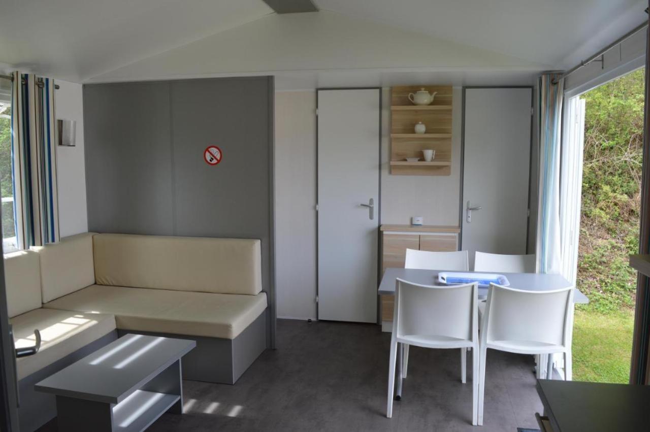 Verblijfpark Ardinam Olloy-sur-Viroin Екстериор снимка
